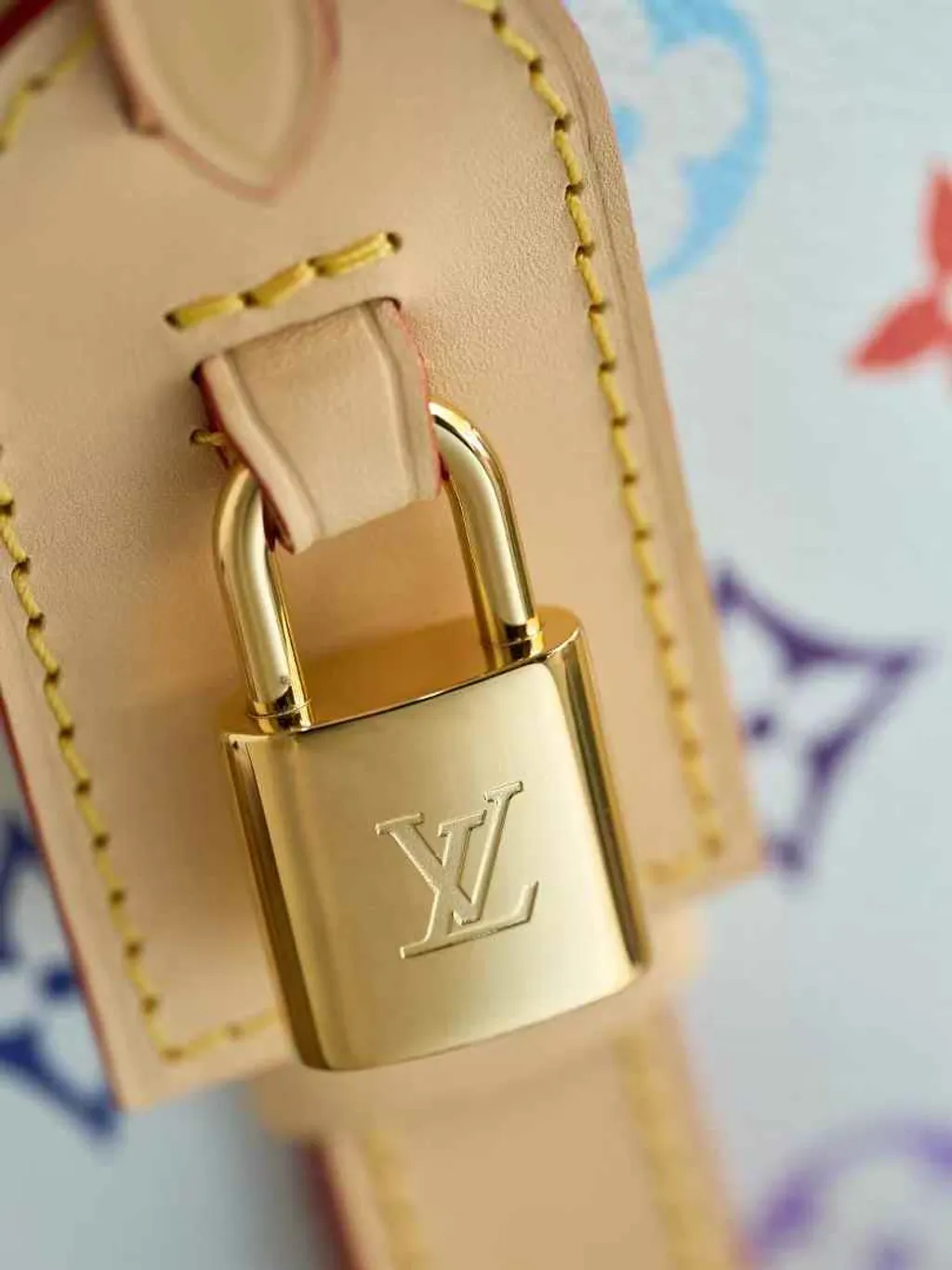 LV x TM ALL IN BB 限定村上隆白三彩水桶包 M1308910.36.01
