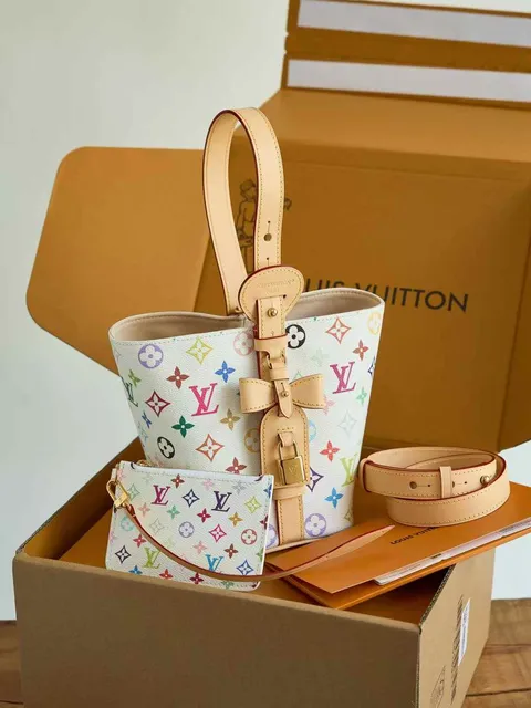 LV x TM ALL IN BB 限定村上隆白三彩水桶包 M1308910.34.59