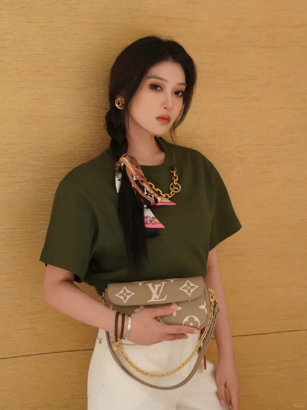LV女装｜属于辣妹的夏天_1_LOUISE 姜饼人_来自小红书网页版