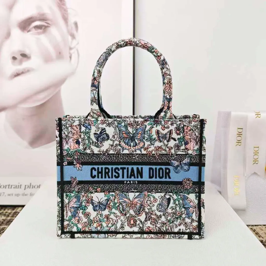 DIOR BOOK TOTE PAPILLON 茹伊藍粉白蝴蝶印花刺繡托特包 
