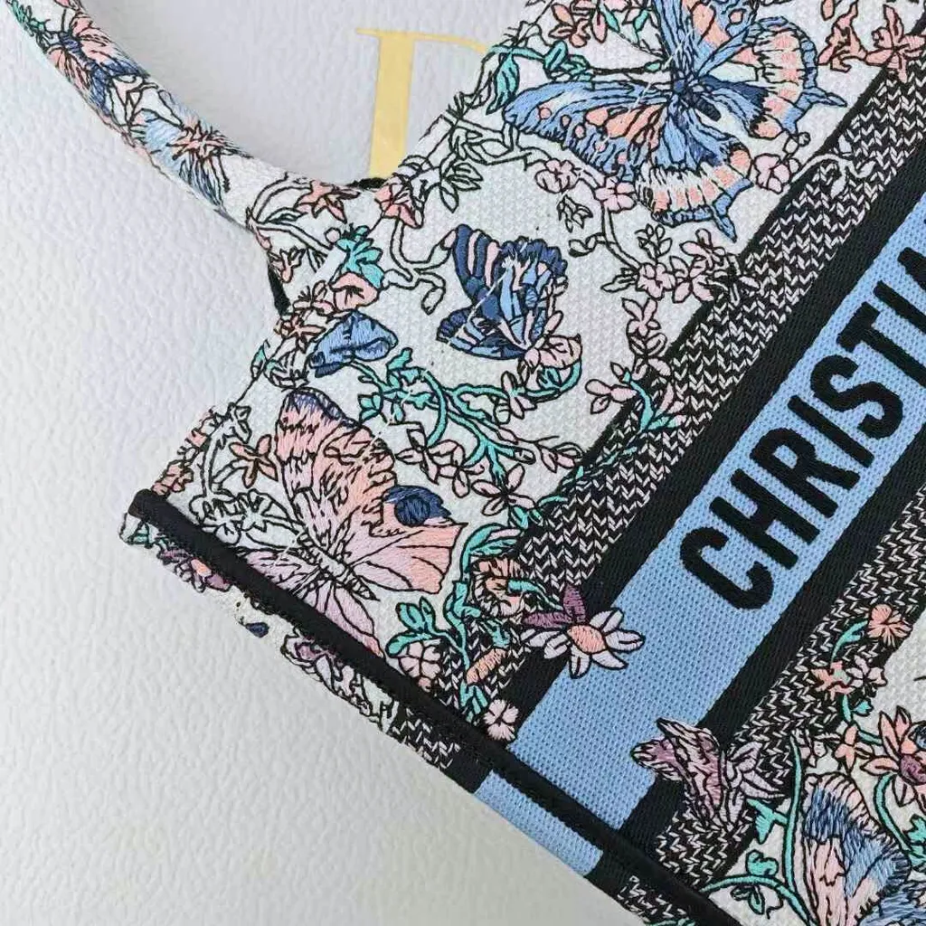 DIOR BOOK TOTE PAPILLON 茹伊藍粉白蝴蝶印花刺繡托特包 6