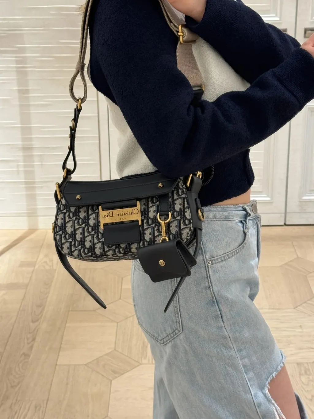 Dior 又又又出新包啦 streetchic一起来炸街_1_Yuuuu法代_来自小红书网页版