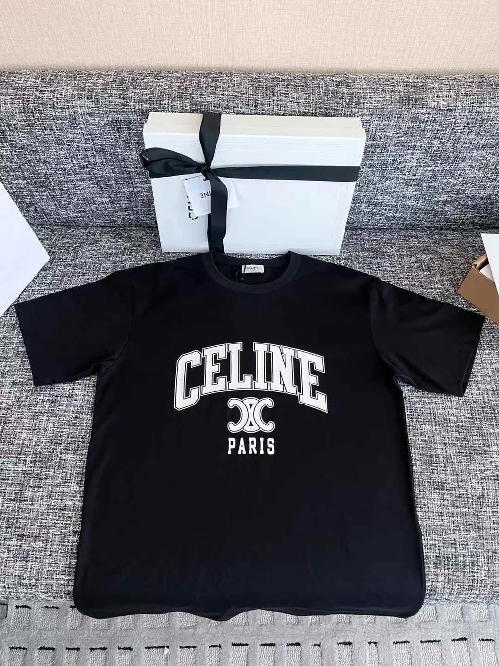 CELINE 粗體大字母凱旋門短袖上衣 黑色 16.53.54