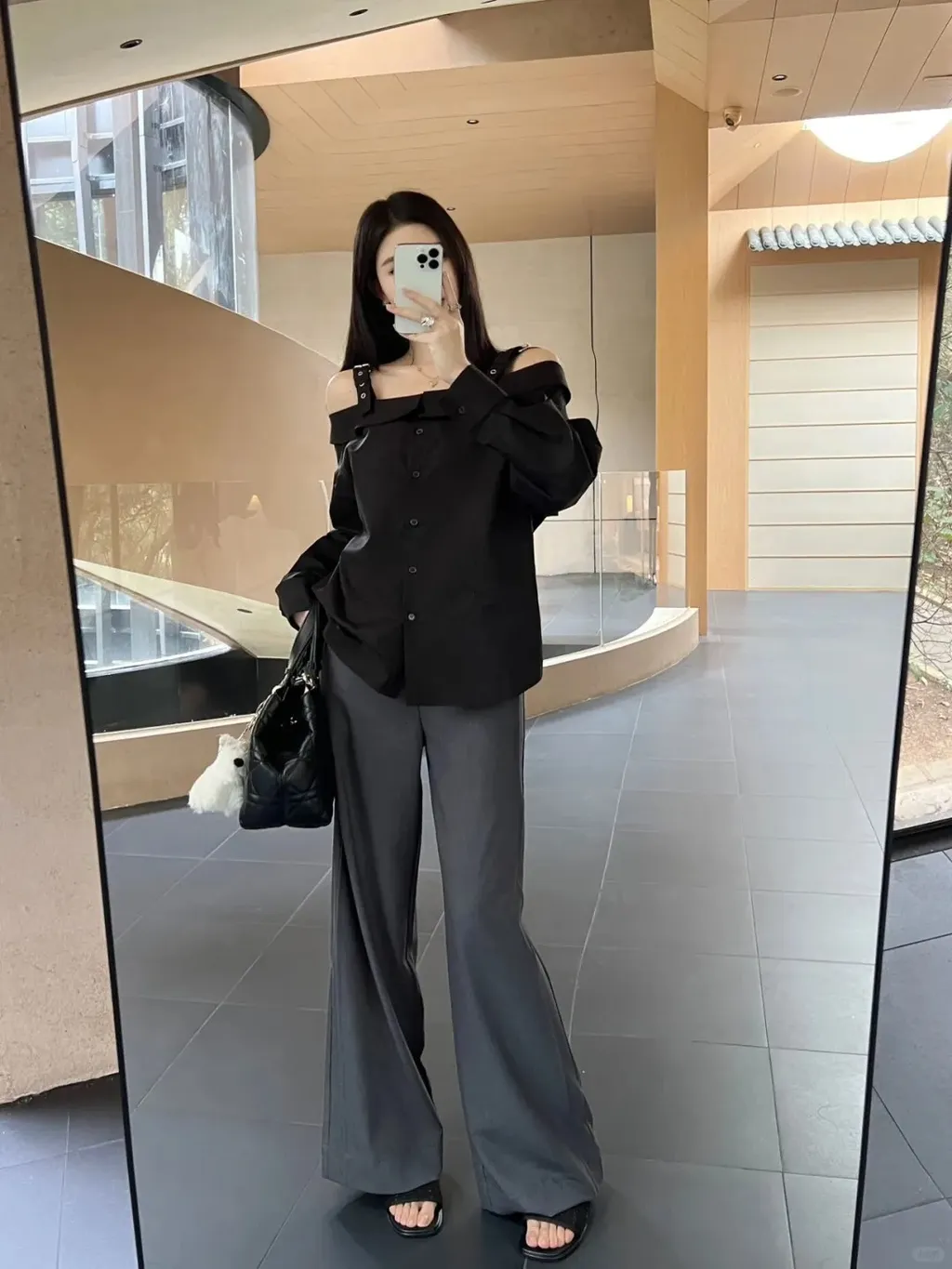 早春ootd，今日这样穿_1_小鱼潮牌穿搭_来自小红书网页版