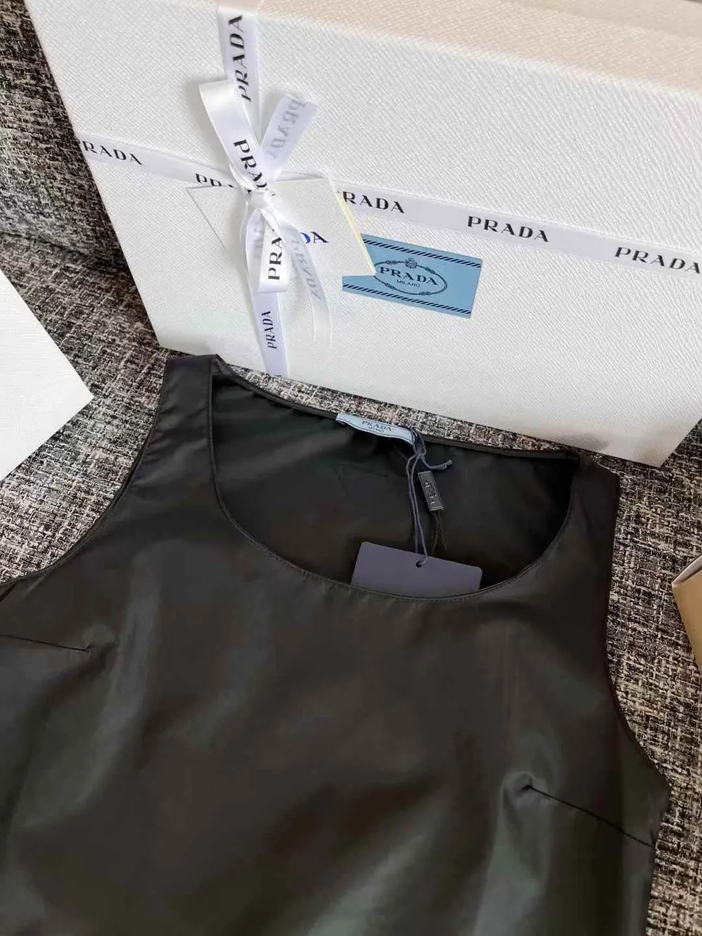 PRADA RE-NYLON 再生尼龍連身裙 11.47.26