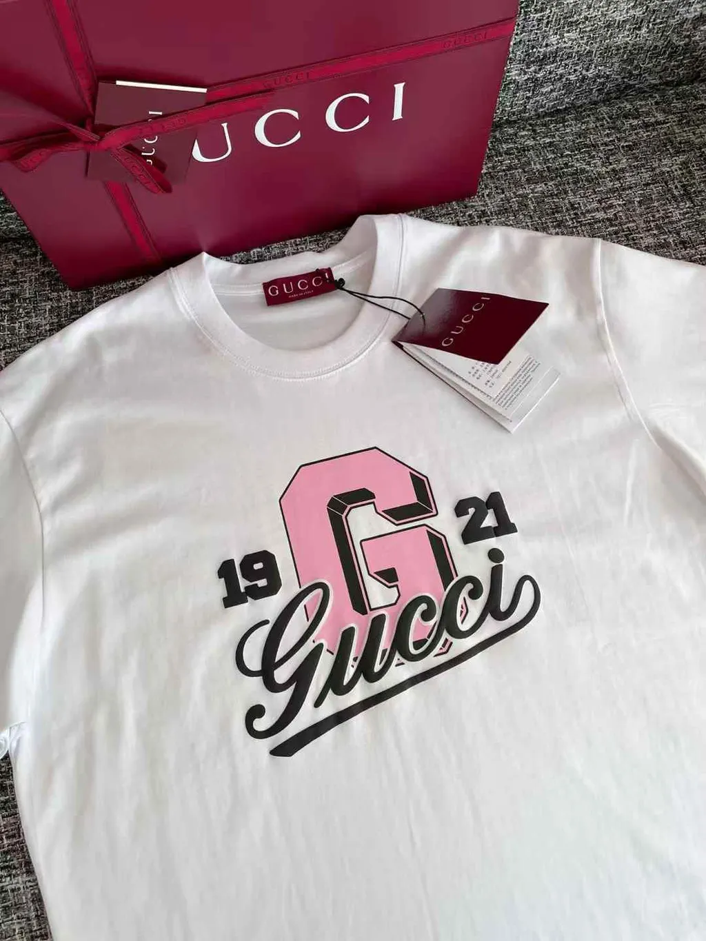 GUCCI 1921粉色字母草寫字體短袖上衣  12.08.34 1