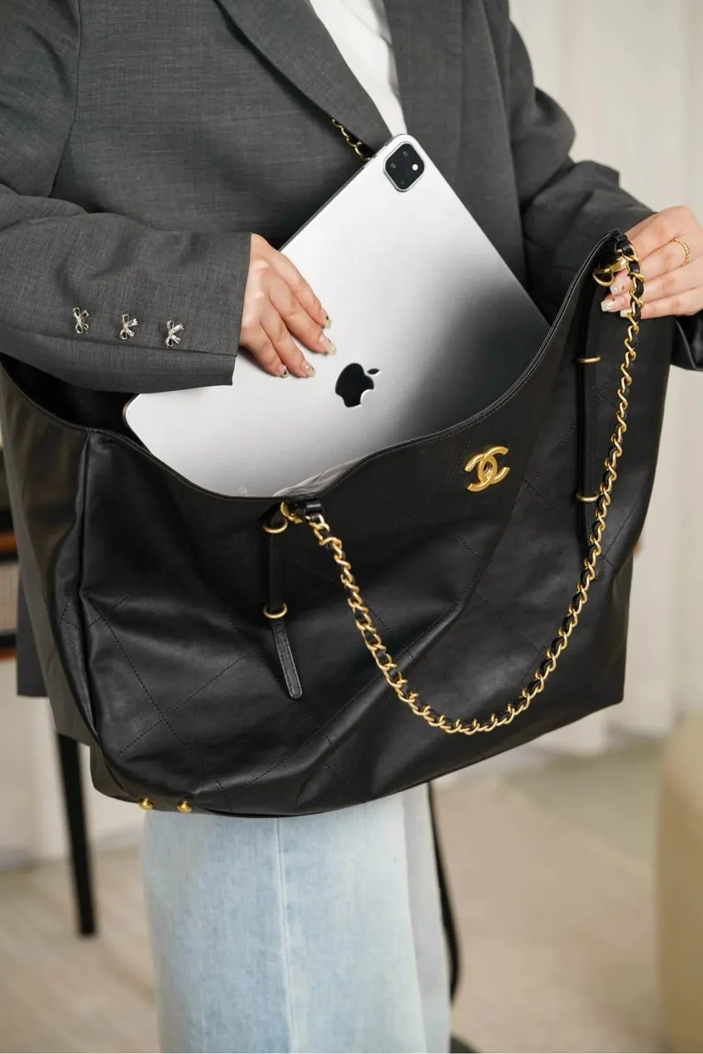 权志龙巴黎时装周同款25s 大tote👜！_2_小了个小丸籽👜！_来自小红书网页版