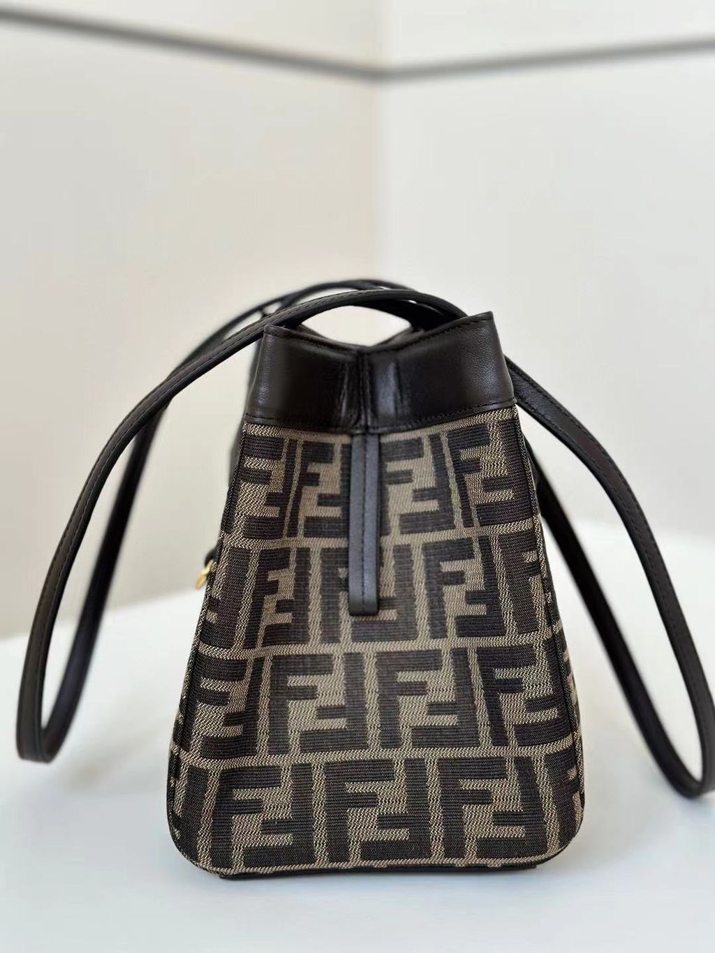 FENDI ORIGAMI 折疊包 老花款21