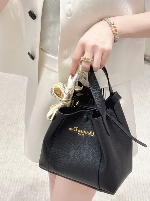 迪奥 Signature💼_3_欣欣 🦋_来自小红书网页版