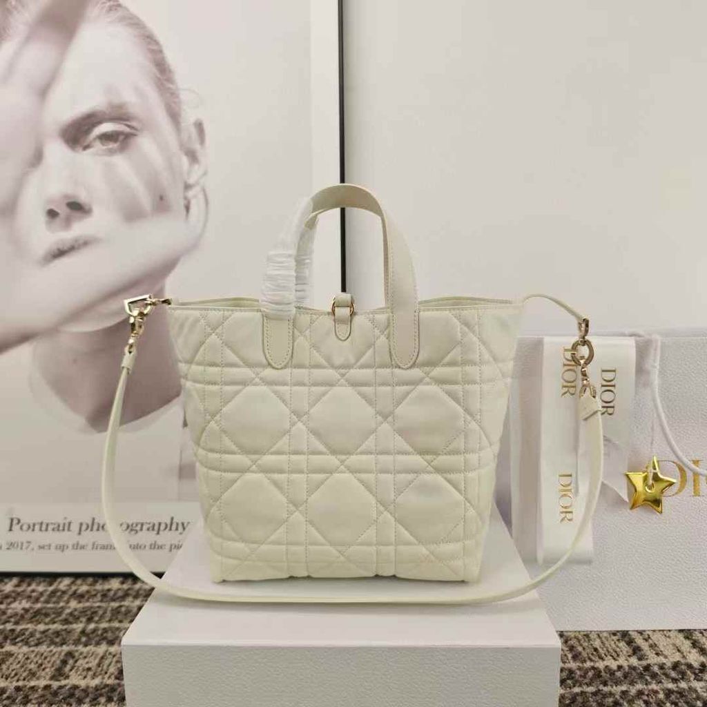DIOR TOUJOURS 豎版 手提包 奶白色11.17.57