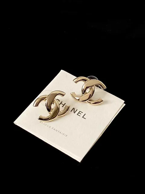 CHANEL 25S 鏡面雙C耳環 17.15.42