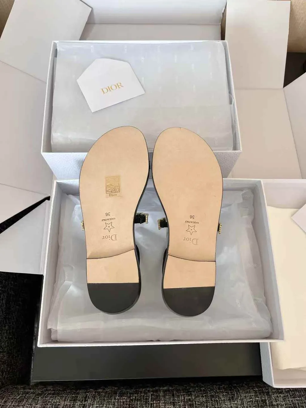 DIOR D-lSSIME 平底涼鞋 兩色 11.24.19