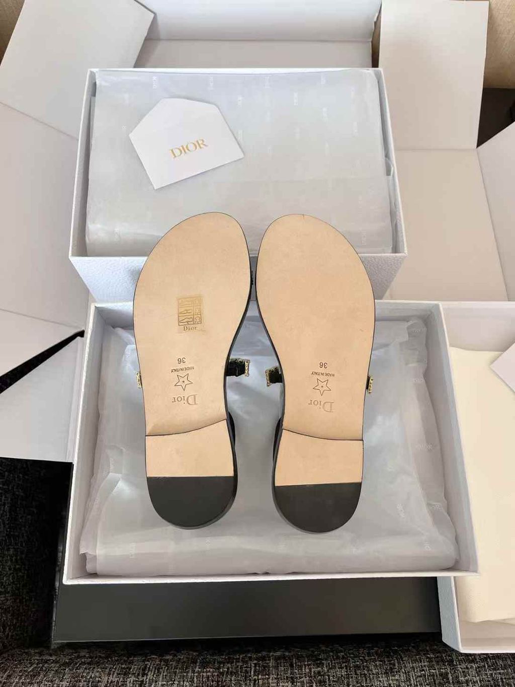 DIOR D-lSSIME 平底涼鞋 兩色 11.24.19