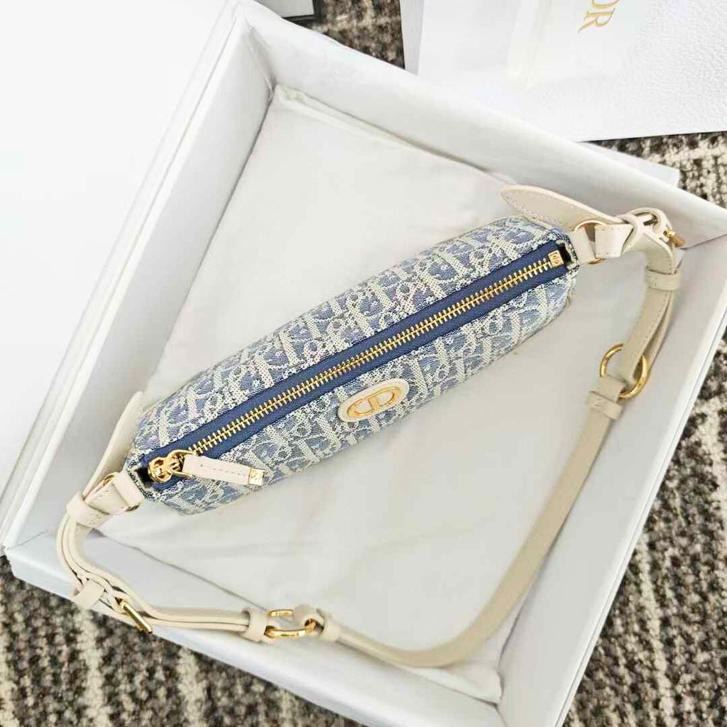DIOR 30 MONTAIGNE WANDERLUST  肩背包4