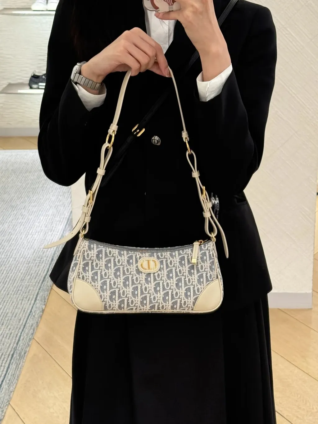 这两只怎么选？_6_北京王府Dior_Vicky_来自小红书网页版