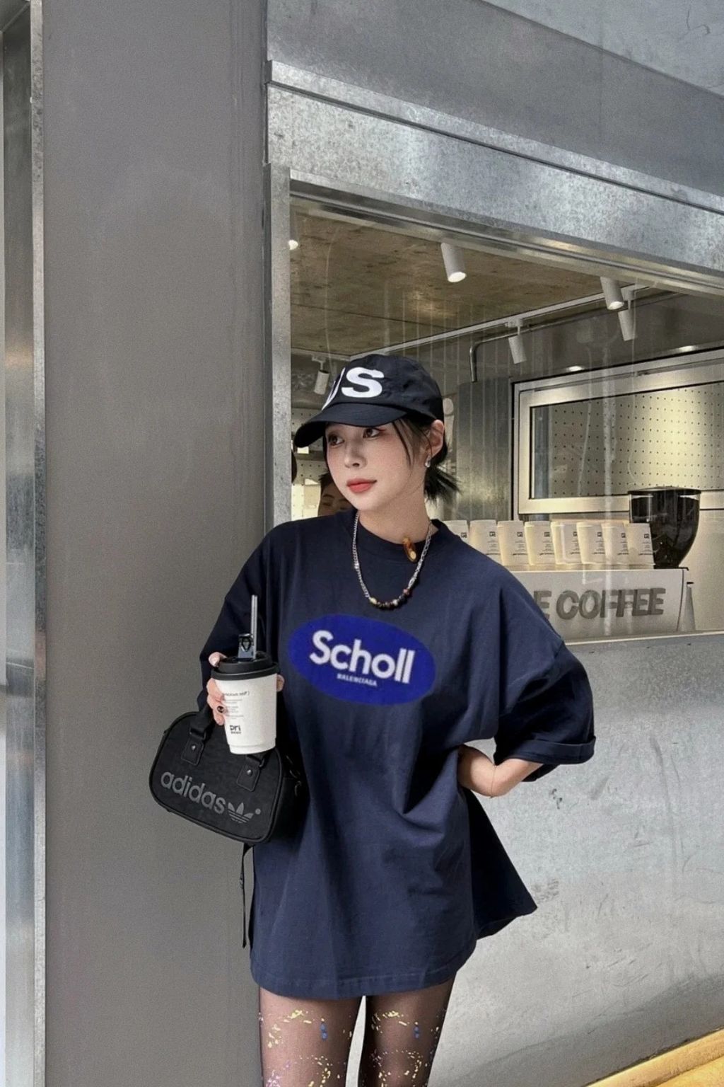 被问爆的Balenciaga✖️Scholl联名T恤穿搭_2_ANE巴黎塔_来自小红书网页版
