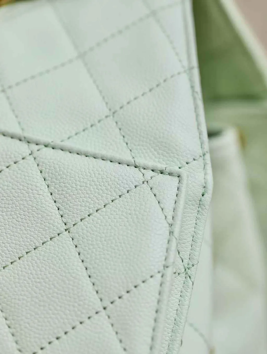 CHANEL 25BAG 牛皮魚子醬 薄荷綠色 17.40.30