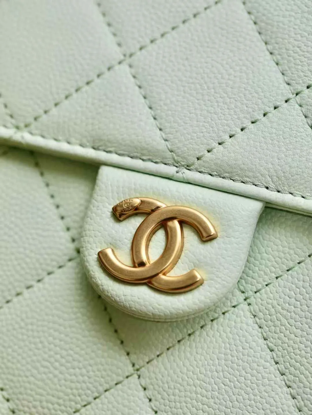 CHANEL 25BAG 牛皮魚子醬 薄荷綠色 17.40.29