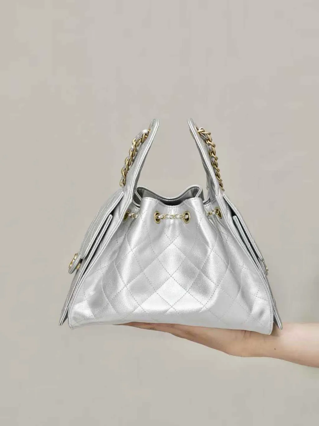 CHANEL 25BAG 牛皮魚子醬 銀色 14.10.05