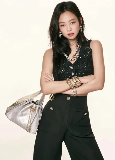 Jennie更新Chanel 25handbag相关_4_hellyyyy_来自小红书网页版 (2)