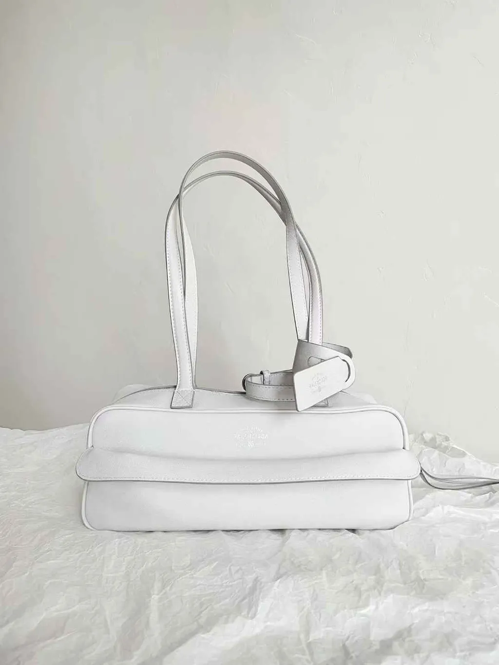 BALENCIAGA CARRIE 保齡球包 白色  16.30.17