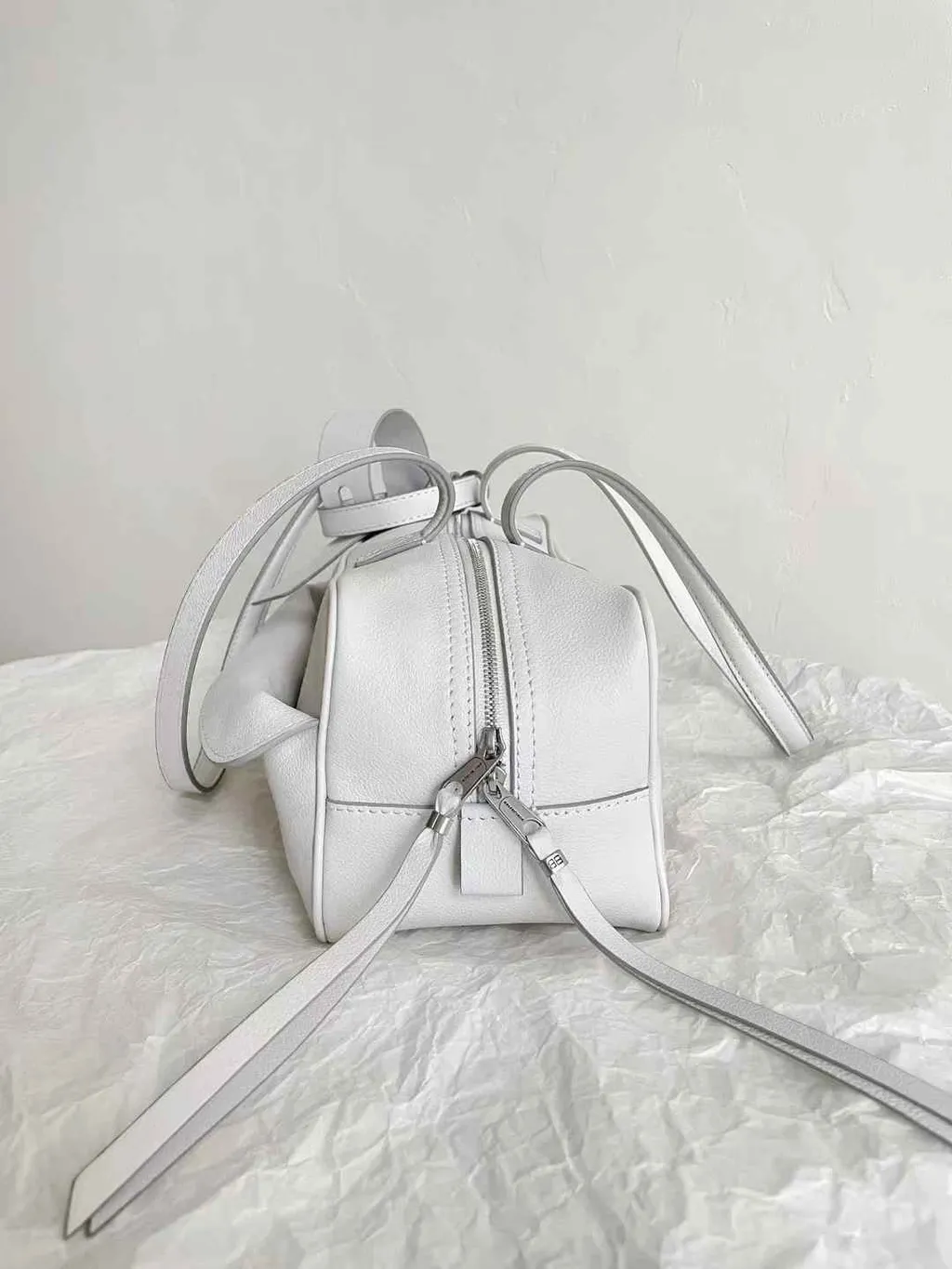 BALENCIAGA CARRIE 保齡球包 白色  16.30.17 1