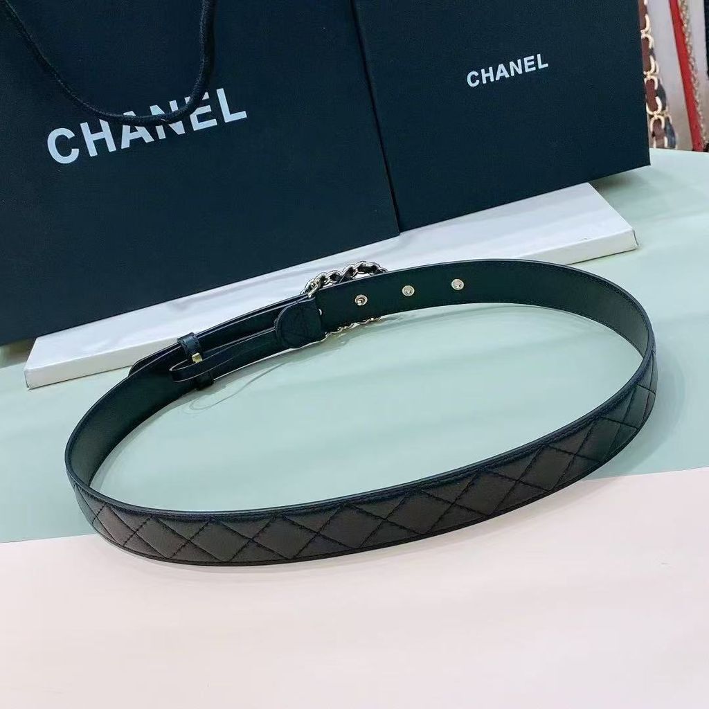 CHANEL 經典皮穿鏈雙C釦菱格腰帶 2