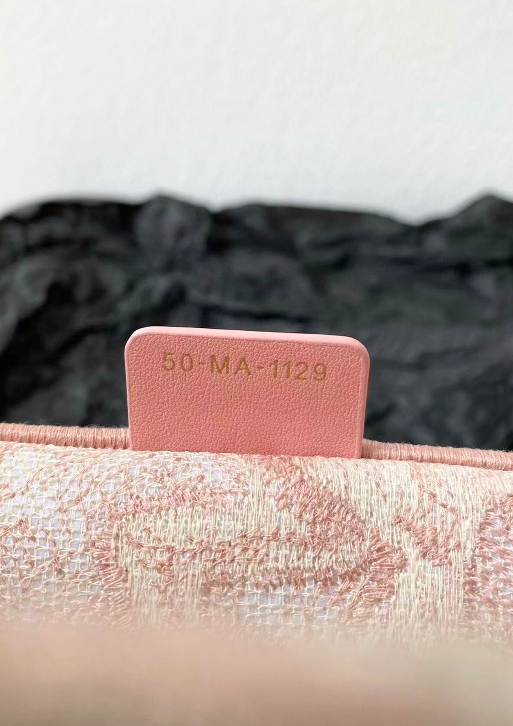 DIOR BOOK TOTE SAUVAGE 老虎印花刺繡托特包 粉紅色 8