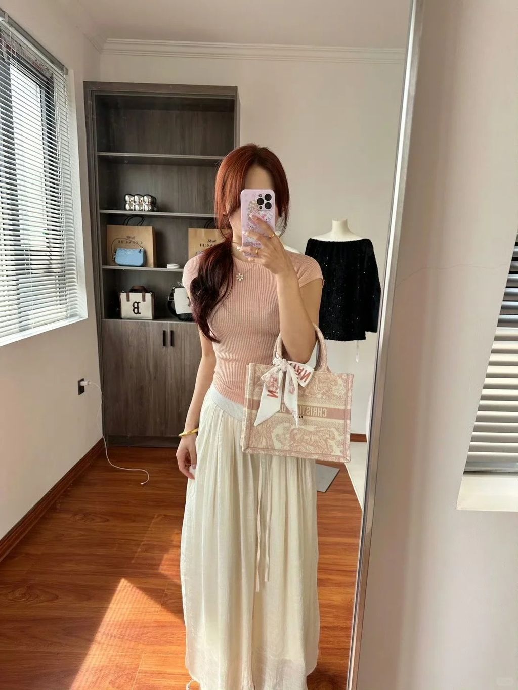 dior淡粉色动物园系列小tote~_3_暴躁垂耳兔_来自小红书网页版