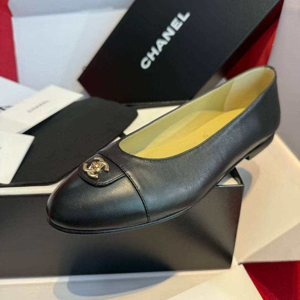 CHANEL 復古書包扣尖頭娃娃鞋 16.48.54 1