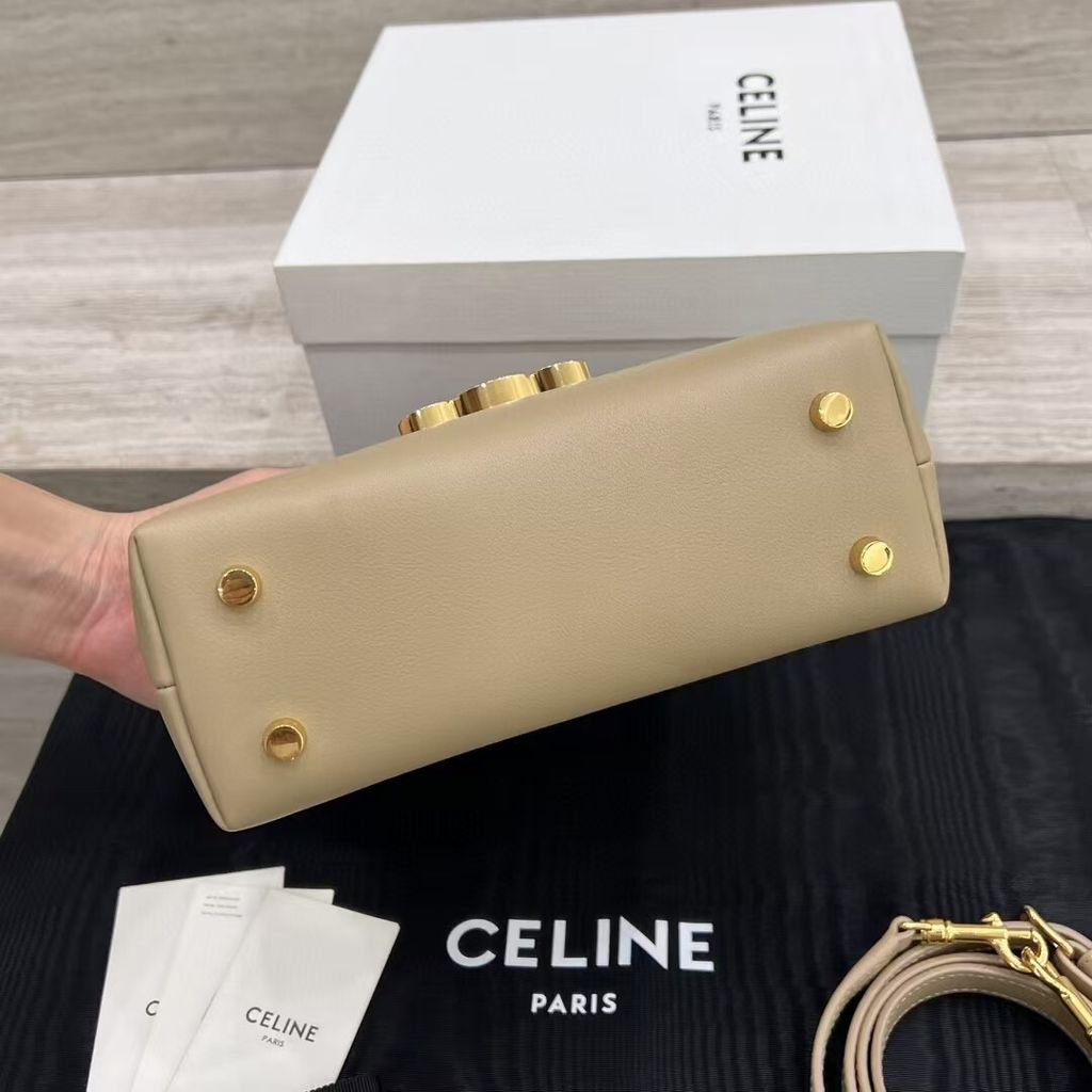 CELINE TEEN NINO 手袋 卡布奇諾色 22