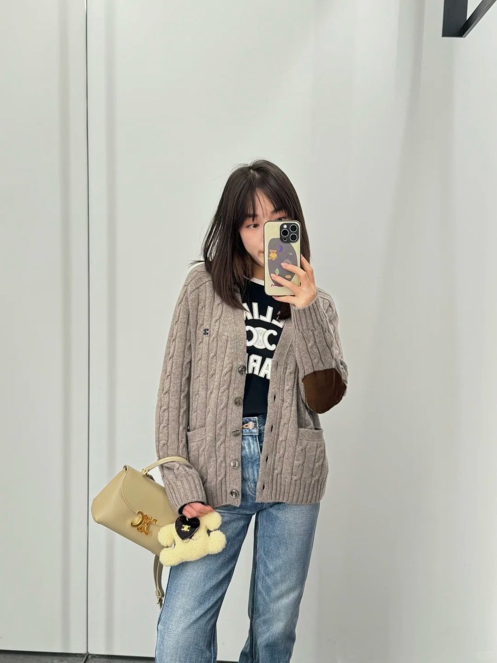 CELINE 绞花羊绒衫穿搭🧶～小个子女生实拍_4_CELINE郑州大卫城 Lisa～_来自小红书网页版