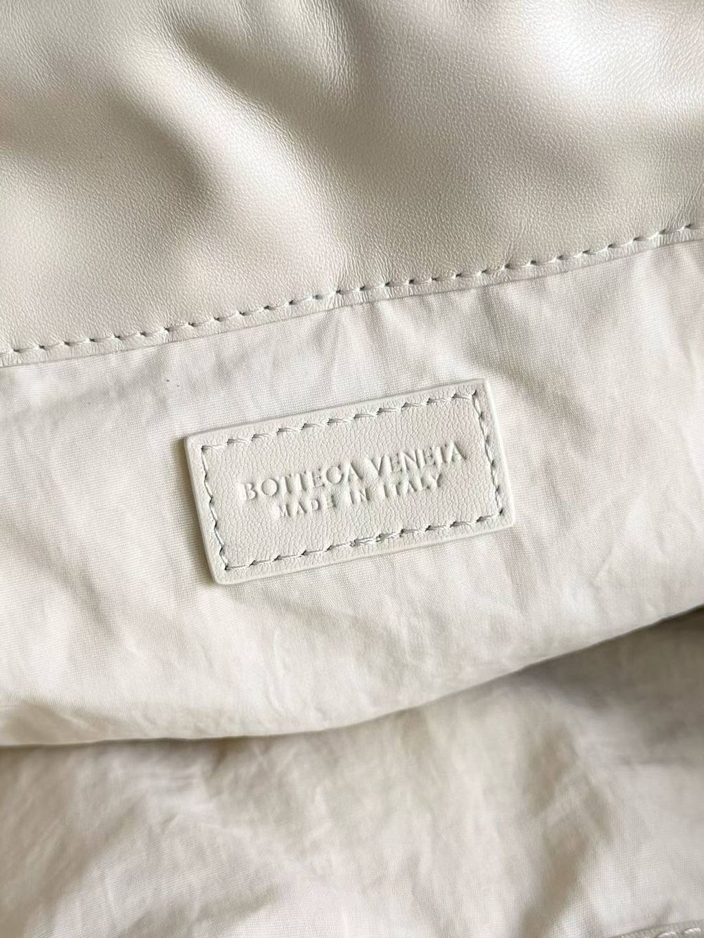 BOTTEGA VENETA DUSTBAG NOTTE 鏈條編織包 海鹽色 11.51.11