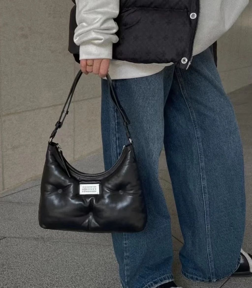 MAISON MARGIELA HOBO 羊皮腋下包1