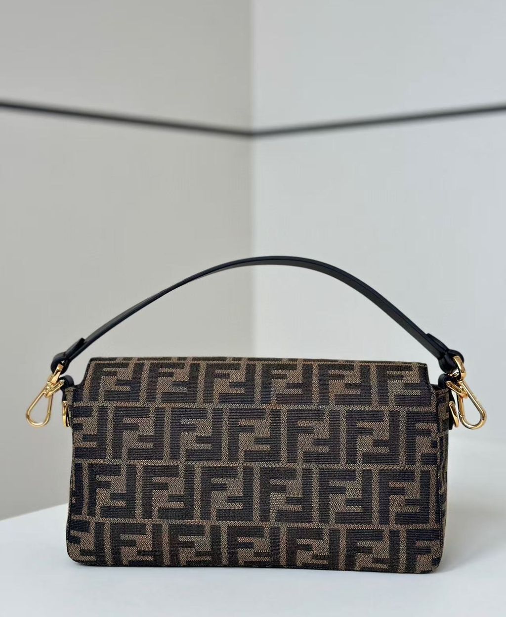 Fendi 法棍包4