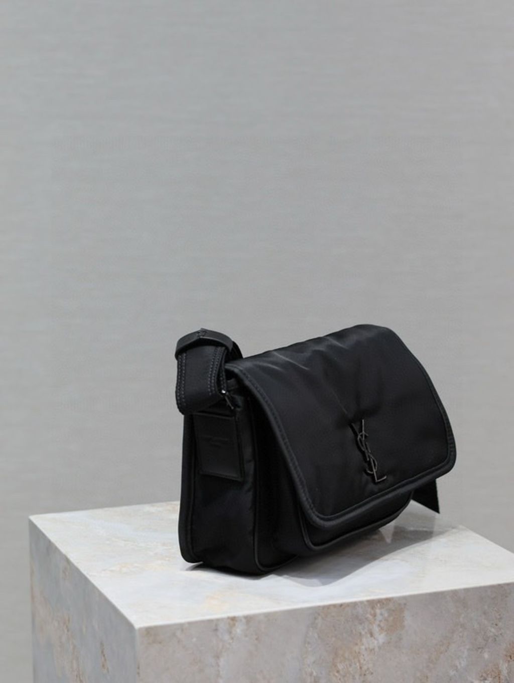 ysl niki 尼龍郵差包4