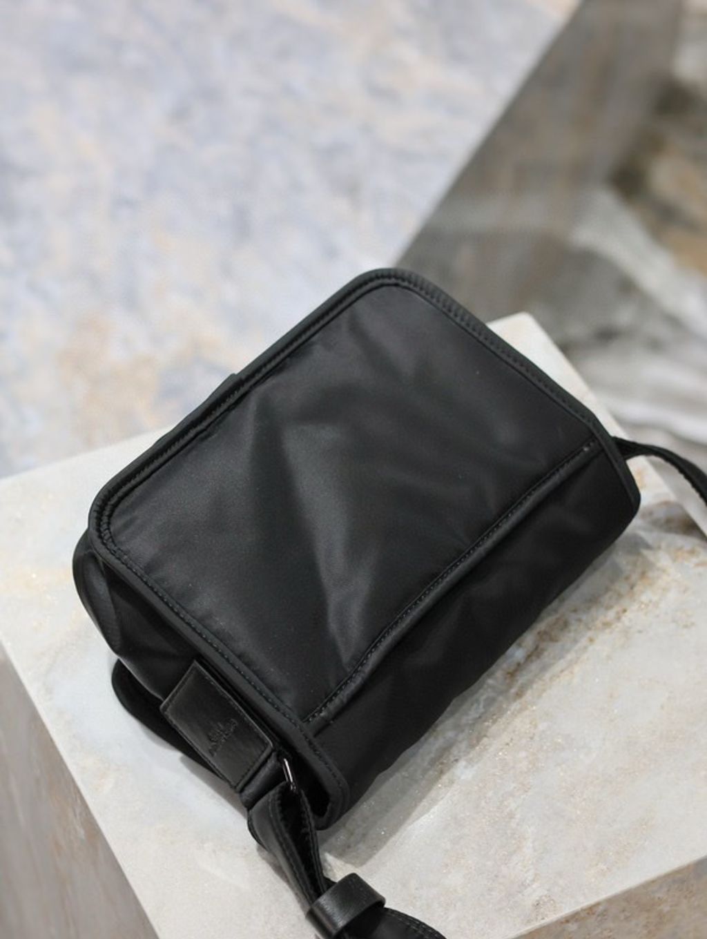 ysl niki 尼龍郵差包7
