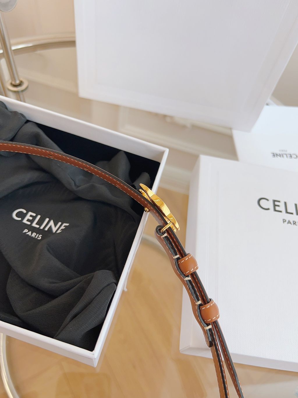 CELINE 平滑小牛皮TRIOMPHE皮帶 棕色金扣5