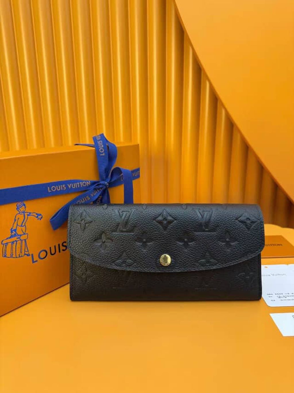 LV EMILIE 牛皮革黑壓紋 長夾7