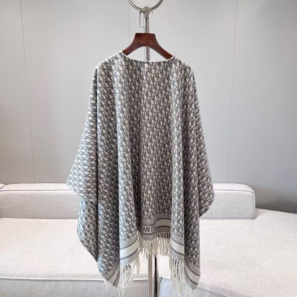 DIOR 斗篷8