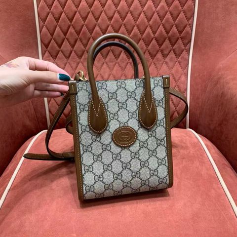 GUCClInterlocking G 迷你手提:斜背托特包7