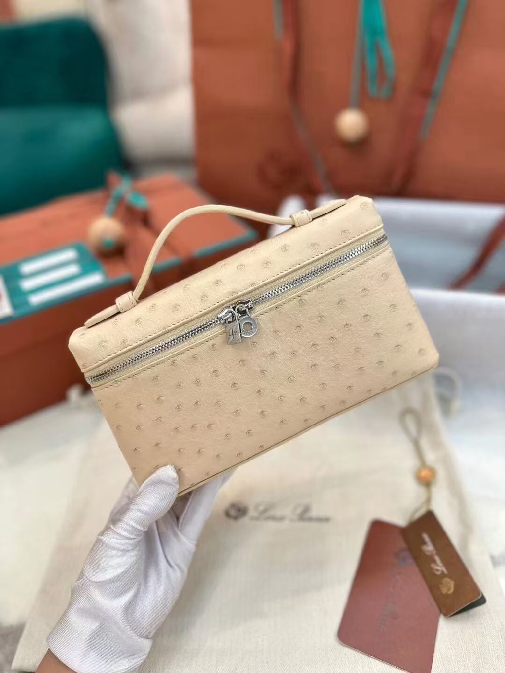 LORO PIANA L19 EXTRA POCKET 鴕鳥皮手袋 淺米色9.pic