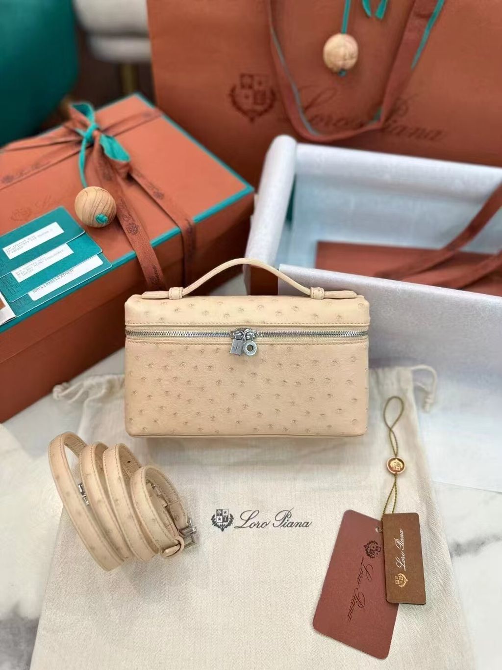 LORO PIANA L19 EXTRA POCKET 鴕鳥皮手袋 淺米色8.pic