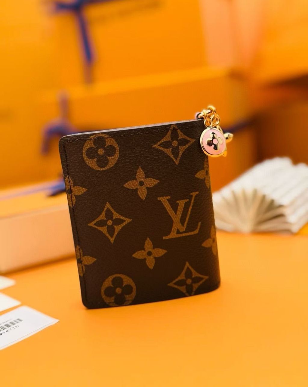 LV CHARMS 短夾錢包 M147182