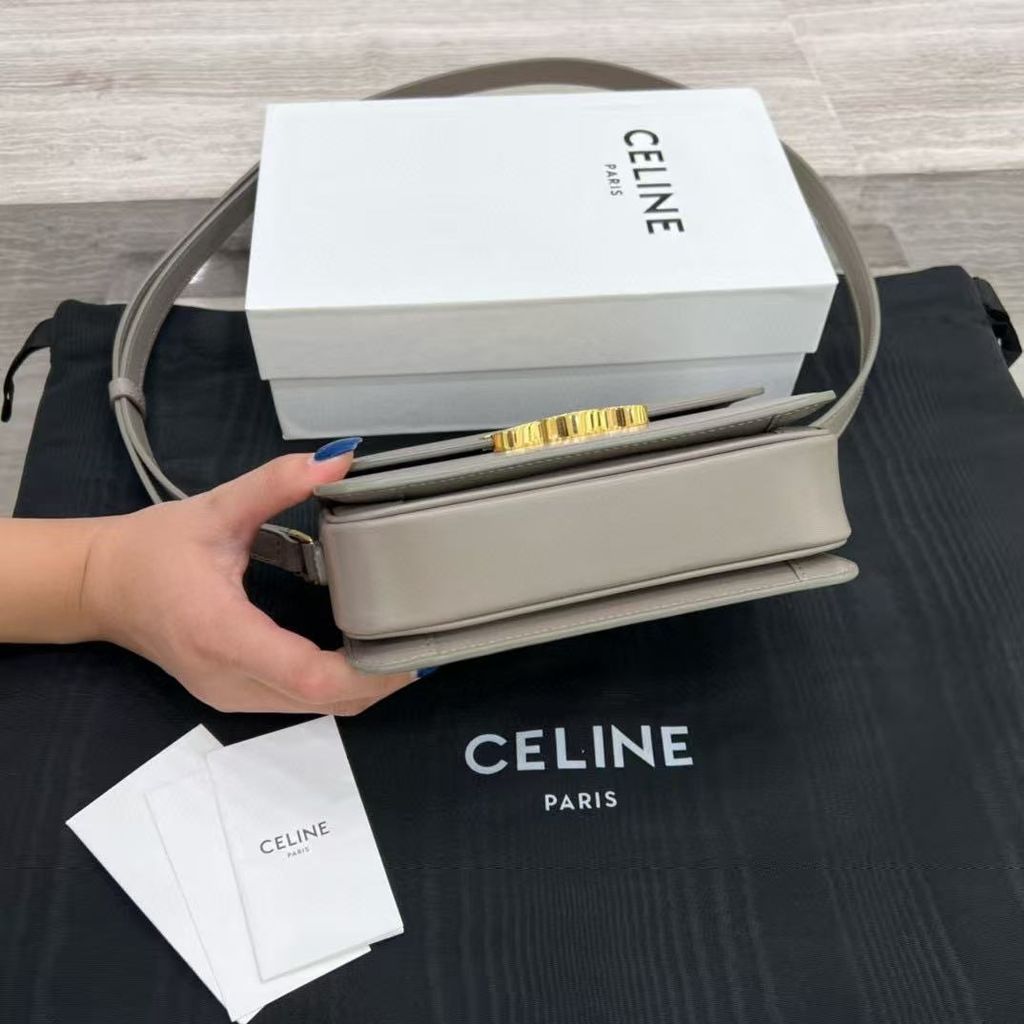 CELINE TEEN TRIOMPHE 亮澤牛皮革手袋4