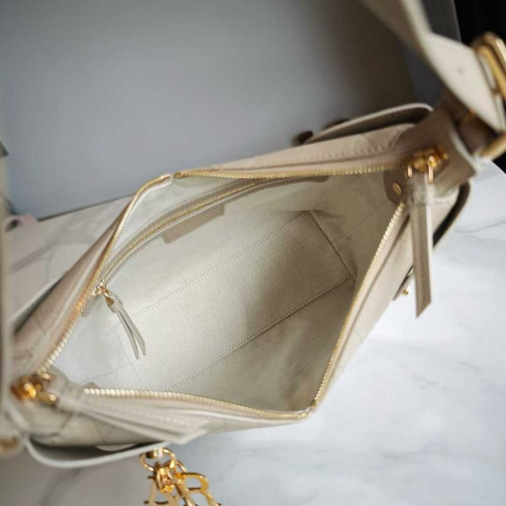 Annab   🍓 2025-10-10 13.59.47