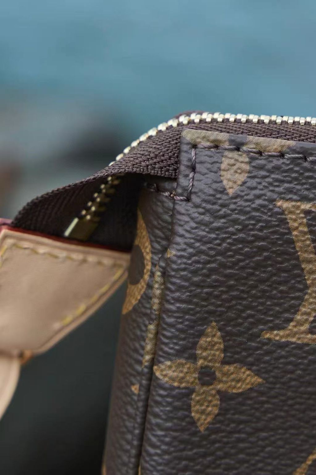 LV POCHETTE ACCESSOIRES 大麻將腋下包 M407128.pic