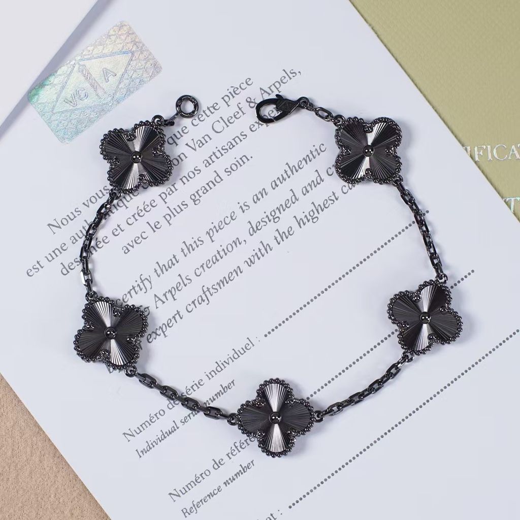 VCA VINTAGE ALHAMBRA 5枚四葉幸運圖騰手鍊 黑武士2.pic