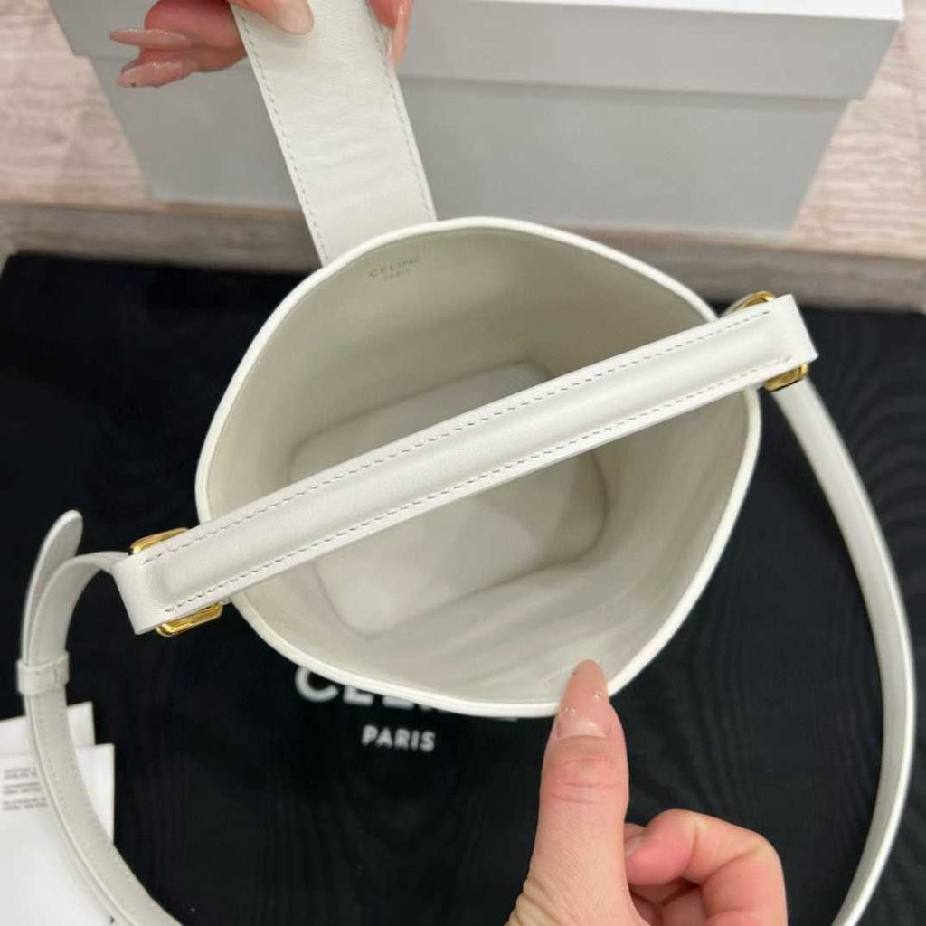 Annab   🍓 2025-10-10 10.41.25