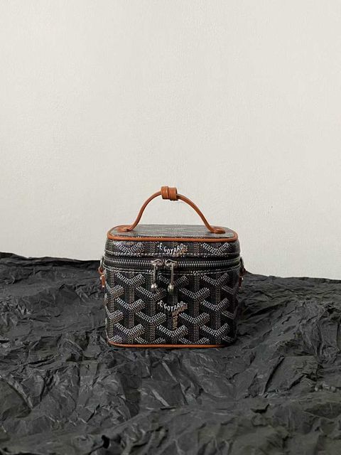 Annab   🍓 2025-11-11 17.28.28